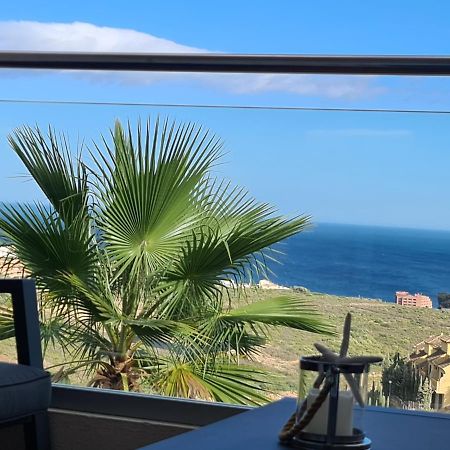 Seaside Serenity - Stylish Apartment With Spectacular Views Manilva Kültér fotó