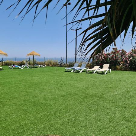 Seaside Serenity - Stylish Apartment With Spectacular Views Manilva Kültér fotó